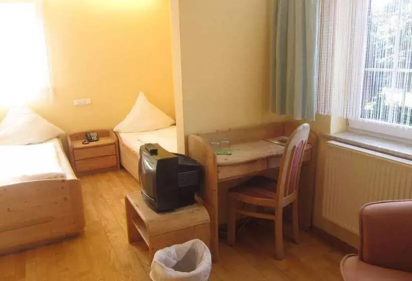 Hotelli Landgasthof Goldene Rose