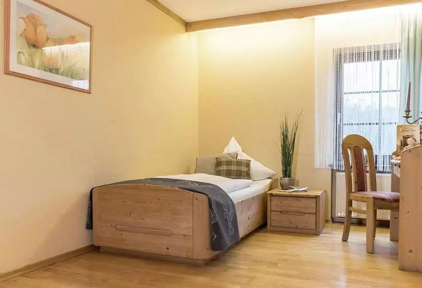 Hotelli Landgasthof Goldene Rose