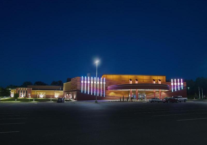 호텔 River Bend Casino &