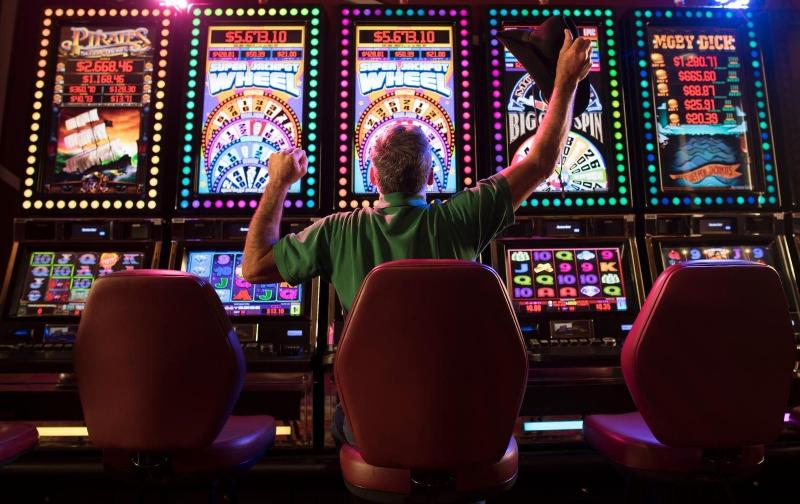 호텔 River Bend Casino &