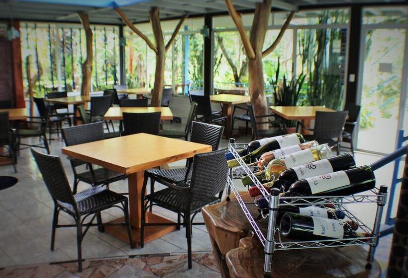 فندق Talamanca Nature Reserve