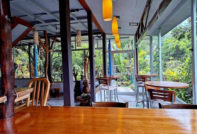 فندق Talamanca Nature Reserve