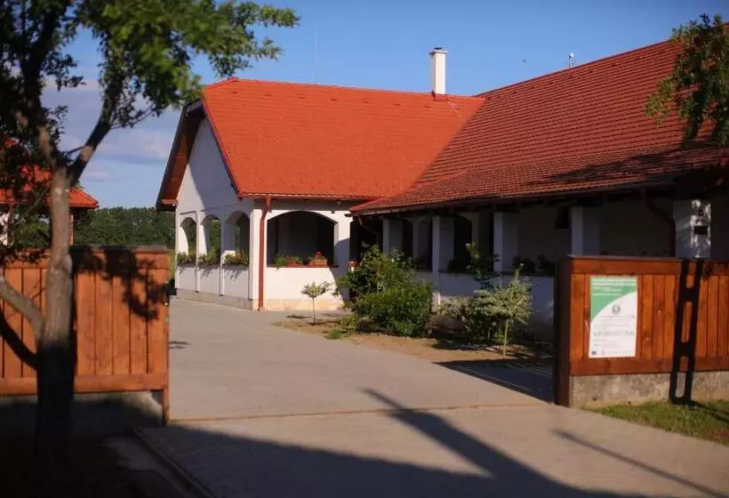 Majatalo Csaronda Vendegház