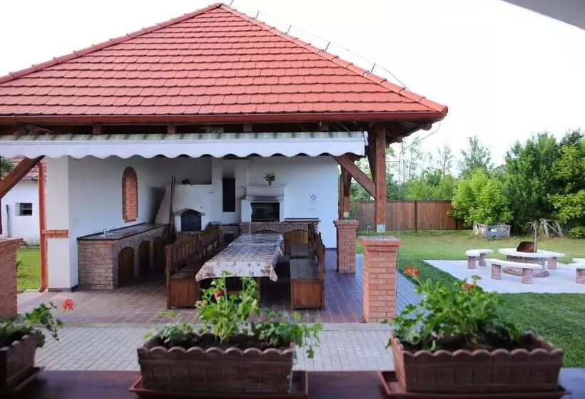 Majatalo Csaronda Vendegház