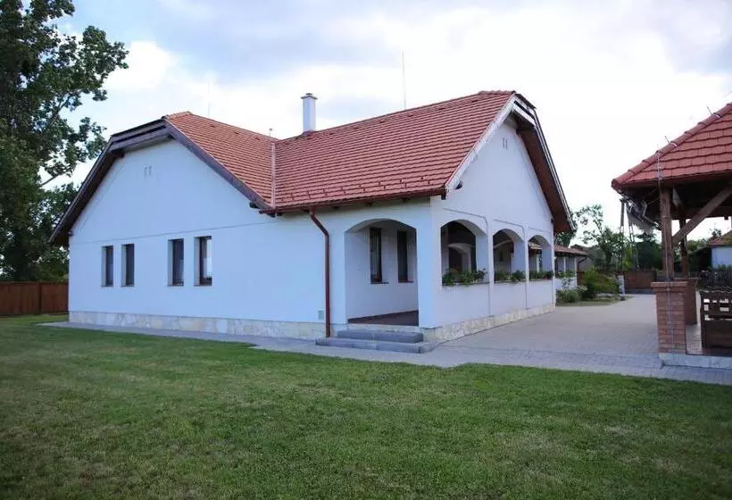 Majatalo Csaronda Vendegház