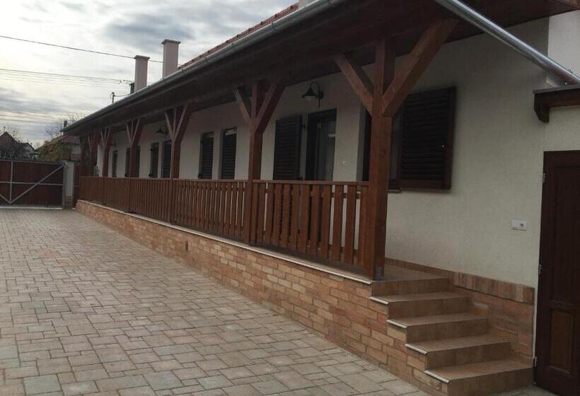 פנסיון Maushaus