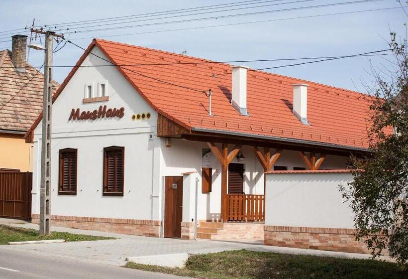 פנסיון Maushaus