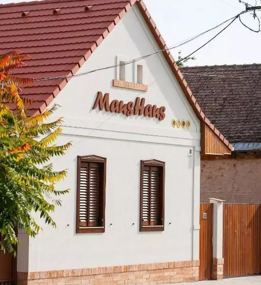 Majatalo Maushaus
