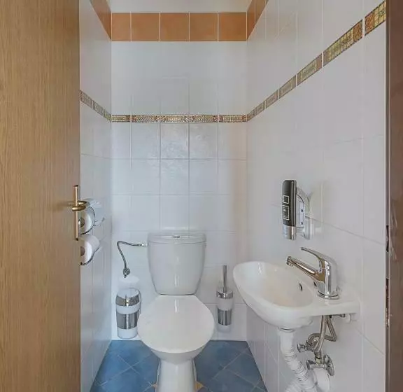 Majatalo Penzion A Restaurace Lemberk