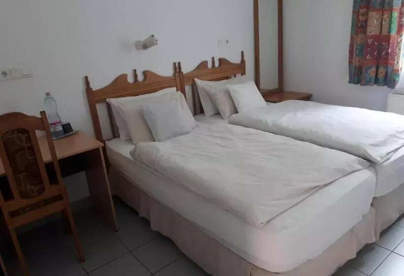 Majatalo Vadaspuszta Vendeghaz