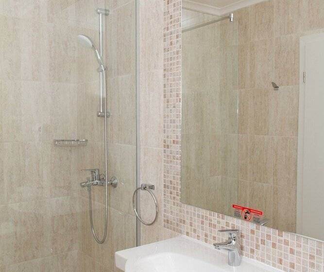 Europe Hotel & Casino All Inclusive