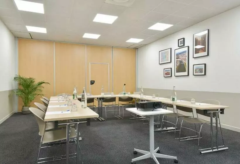 Отель Appart City Classic Lyon Part Dieu