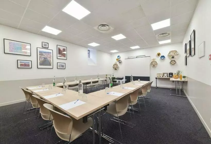 Отель Appart City Classic Lyon Part Dieu