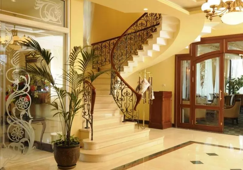 فندق Crystal Palace Boutique