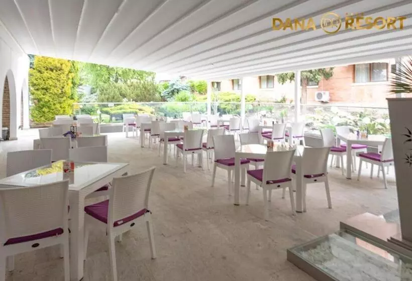 호텔 Dana Resort
