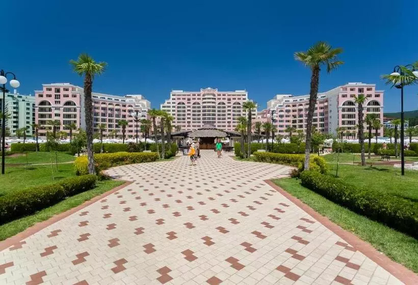 Отель Dit Majestic Beach Resort