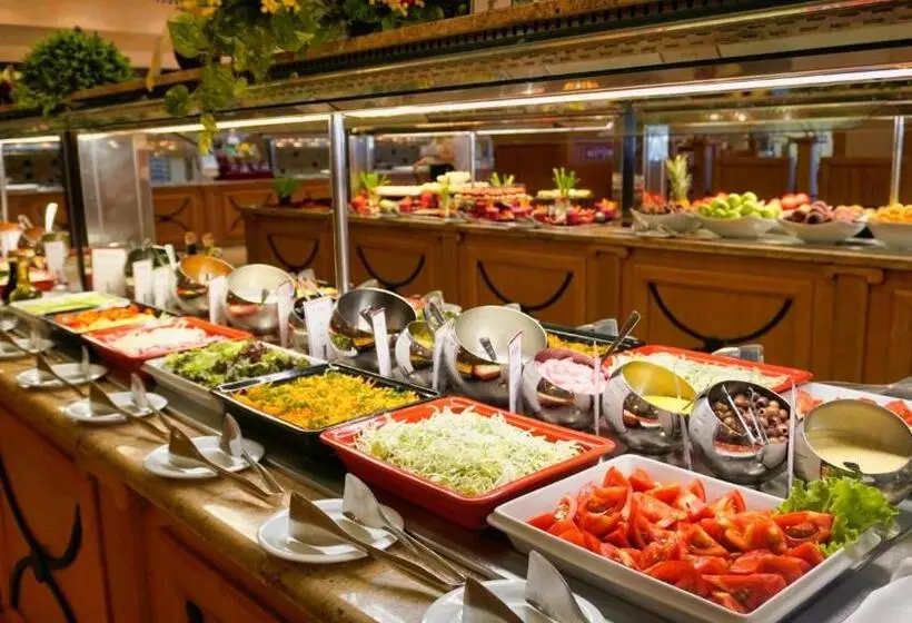 Отель Dit Majestic Beach Resort