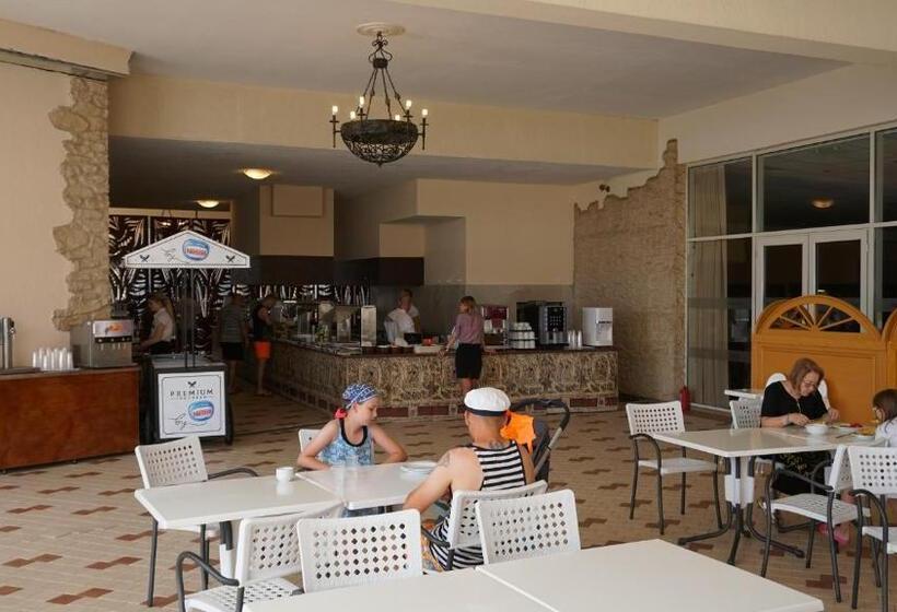 ホテル Dit Majestic Beach Resort