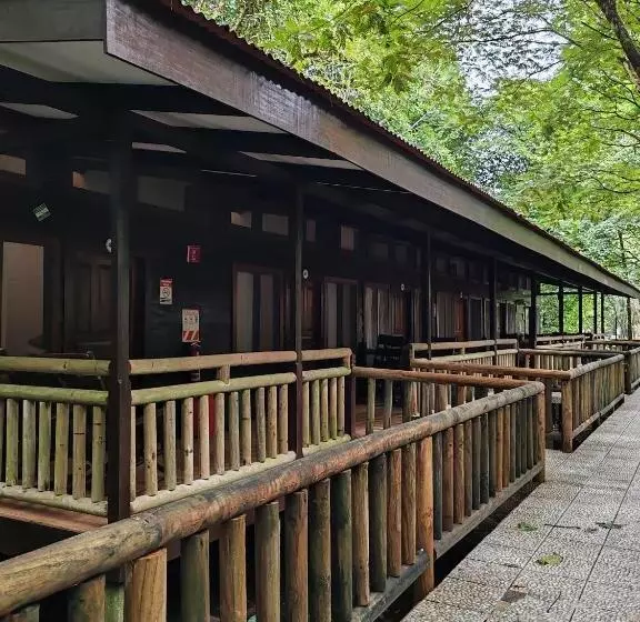 ホテル Evergreen Lodge