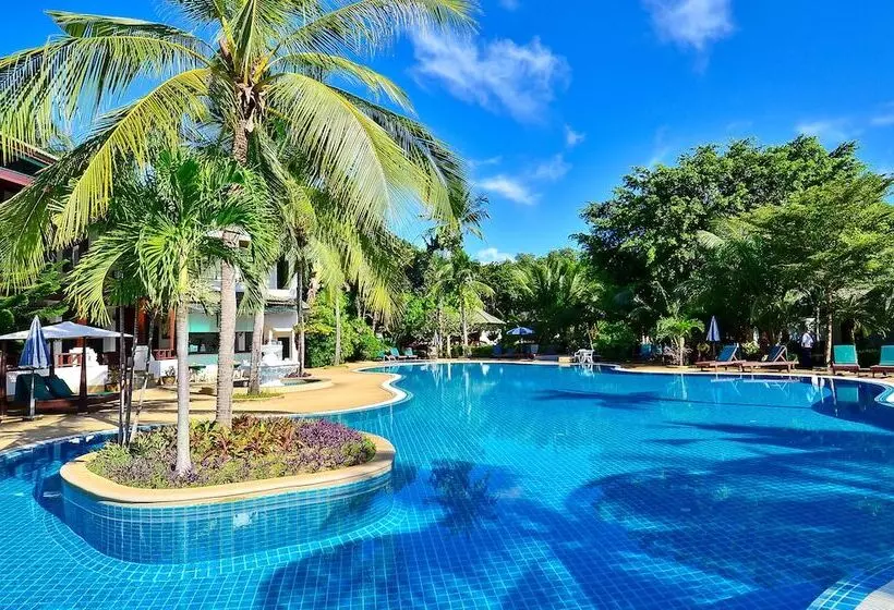 ホテル First Bungalow Beach Resort