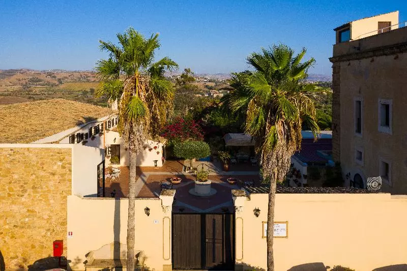 Отель Foresteria Baglio Della Luna