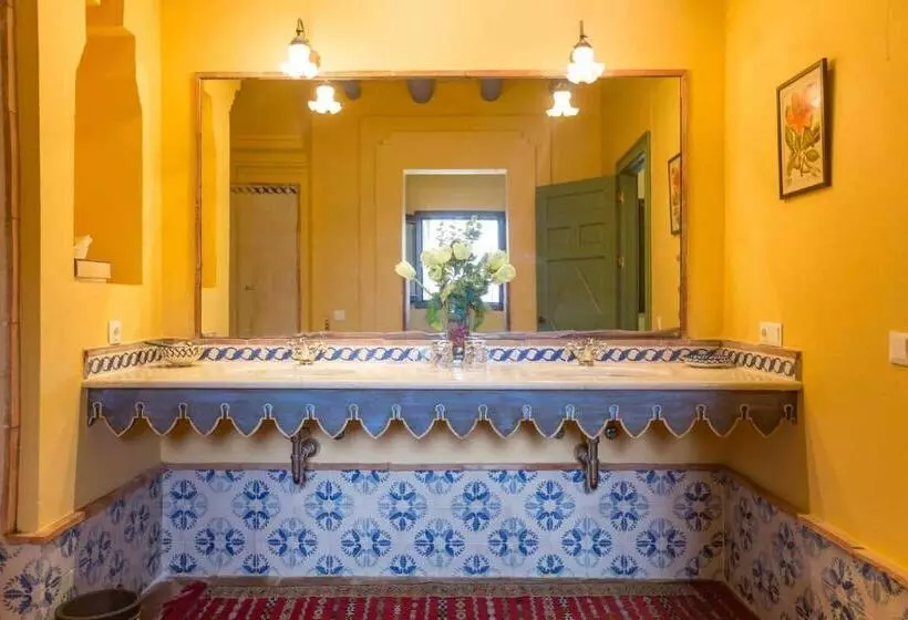 Отель Hacienda De Orán