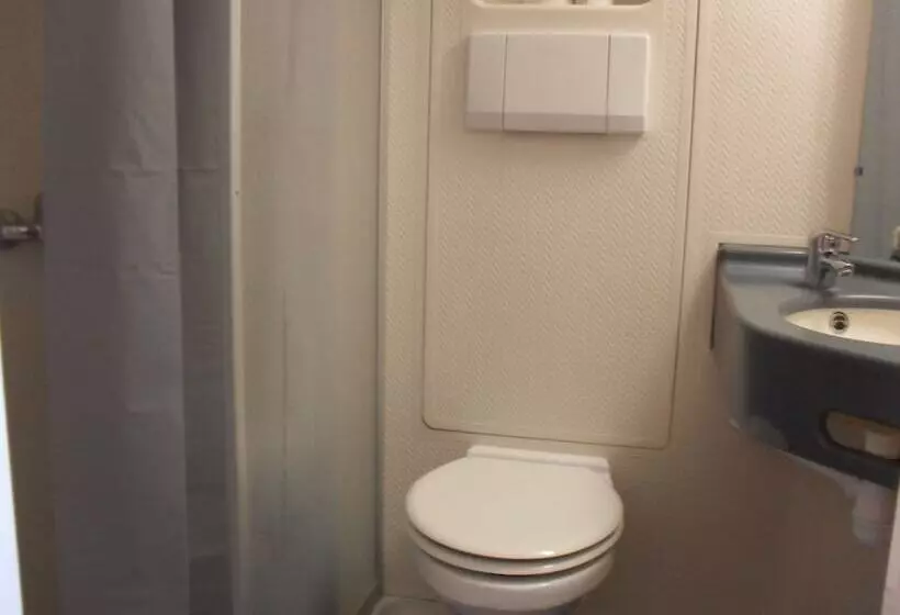 בית מלון כפרי Première Classe Metz Est Technopole