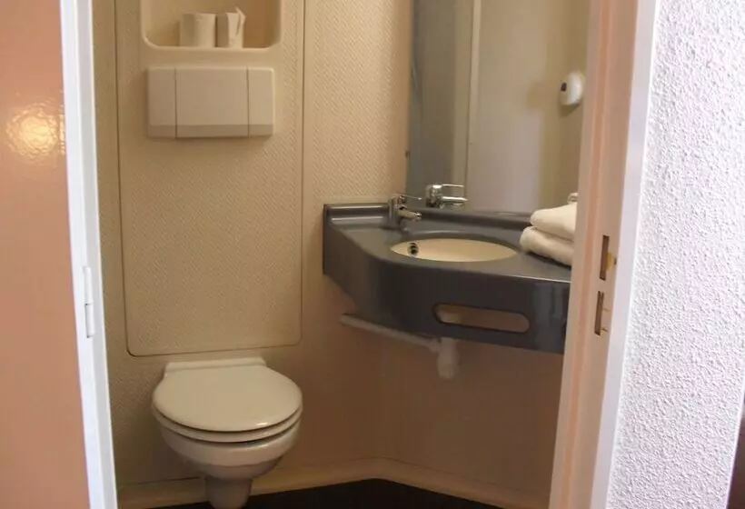 בית מלון כפרי Première Classe Metz Est Technopole