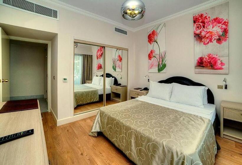 هتل Jasmine Court