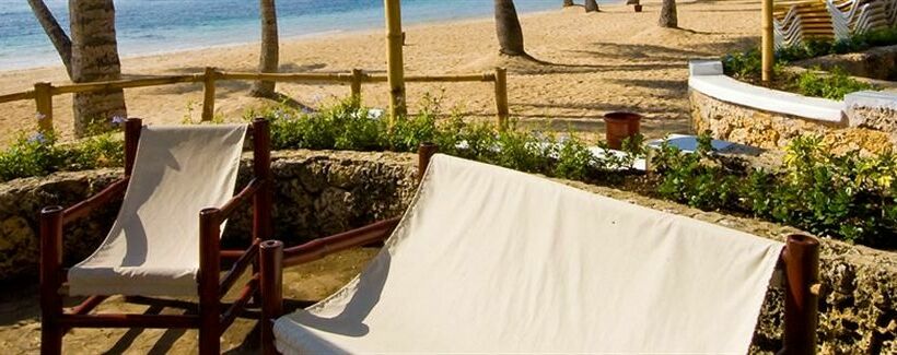 هتل Playa Esmeralda Resort