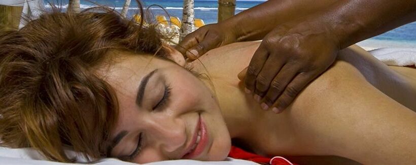 هتل Playa Esmeralda Resort