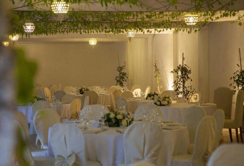 Отель Relais Villa San Martino