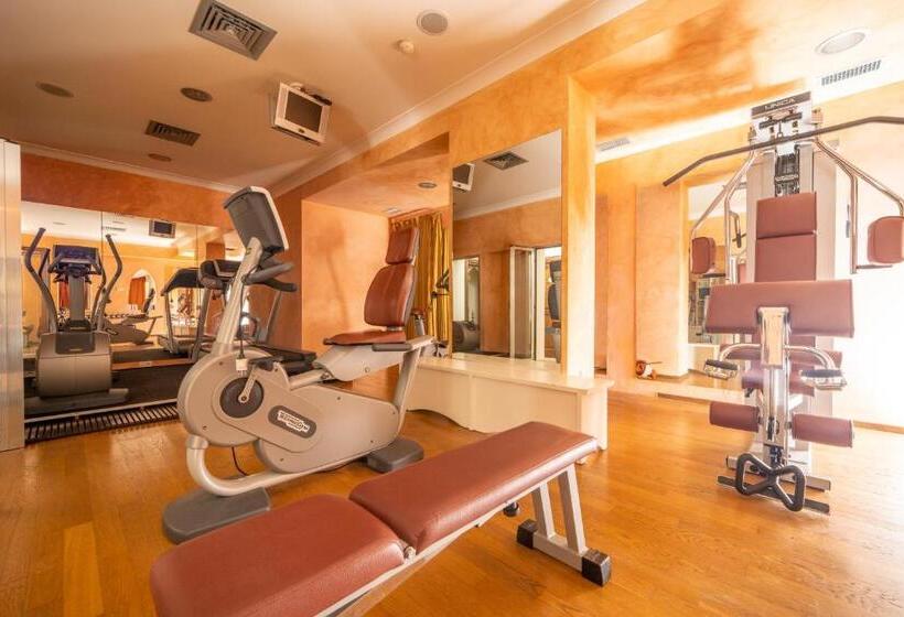 Отель Relais Villa San Martino