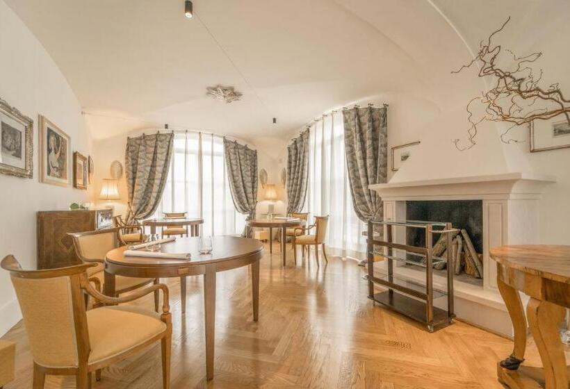 Отель Relais Villa San Martino