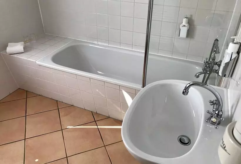 Отель Schloss Diedersdorf