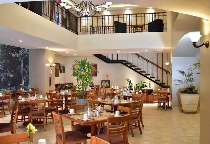 酒店 Sleep Inn Paseo Las Damas