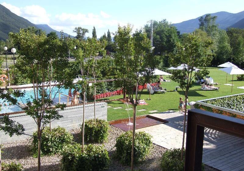 فندق Tierra De Biescas