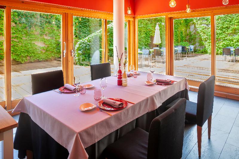 فندق Tierra De Biescas