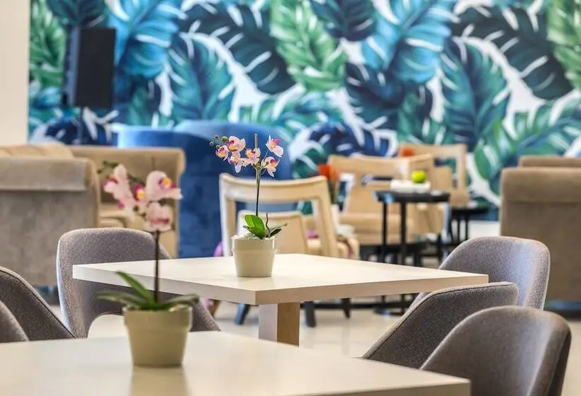 Отель Tsokkos Protaras