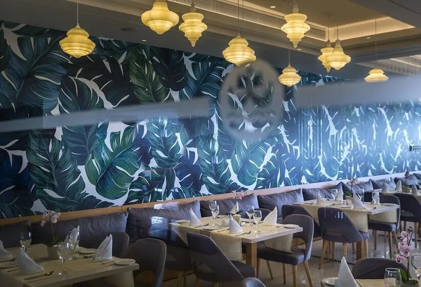 Отель Tsokkos Protaras