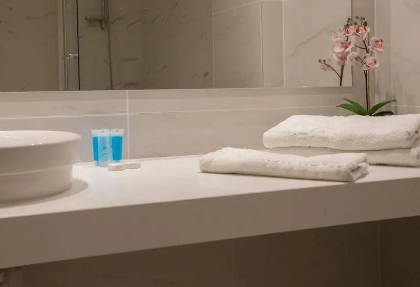 Отель Tsokkos Protaras