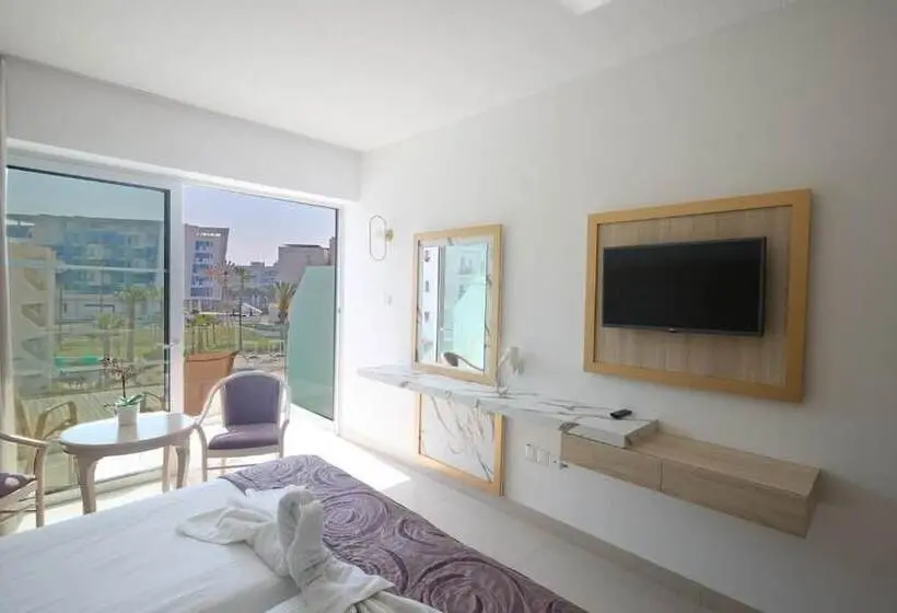 Отель Tsokkos Protaras