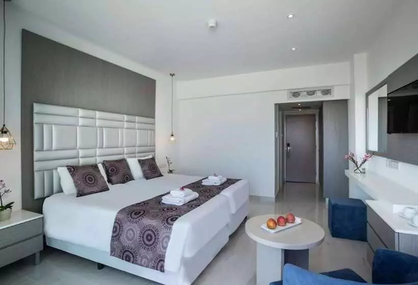 Отель Tsokkos Protaras