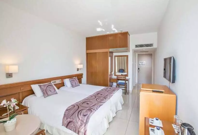 Отель Tsokkos Protaras