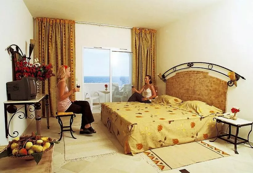 هتل Yasmine Beach