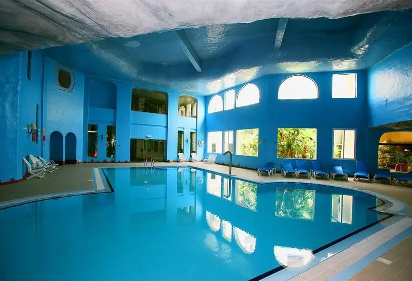 هتل Yasmine Beach