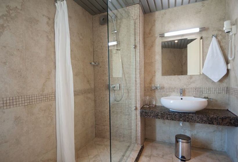 Jeravi Beach Hotel All Inclusive