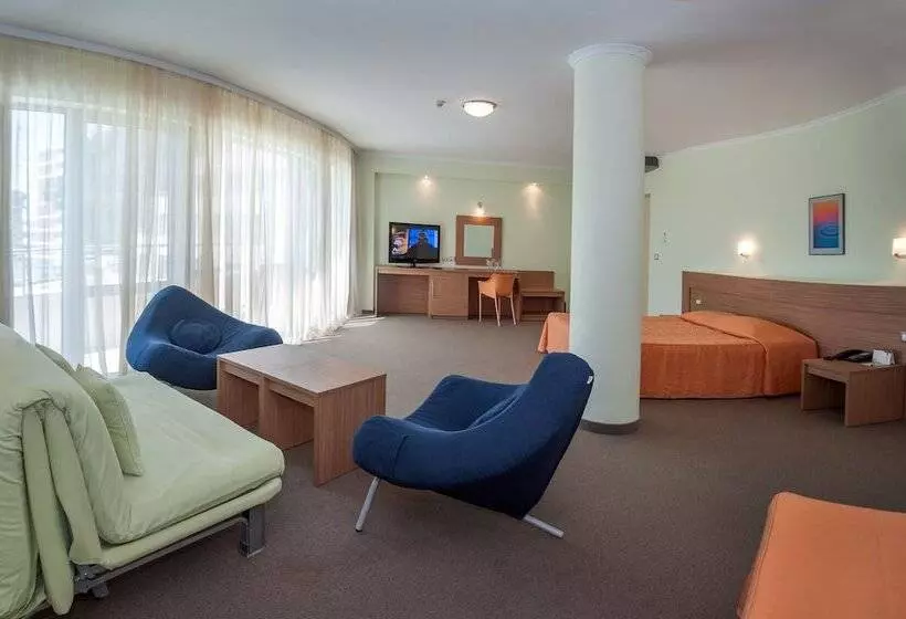 Jeravi Beach Hotel   All Inclusive
