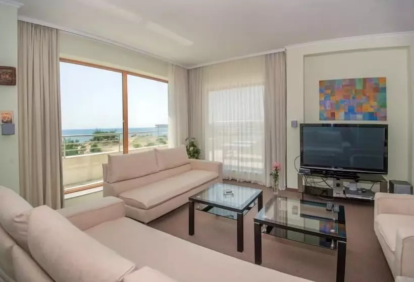 Jeravi Beach Hotel   All Inclusive