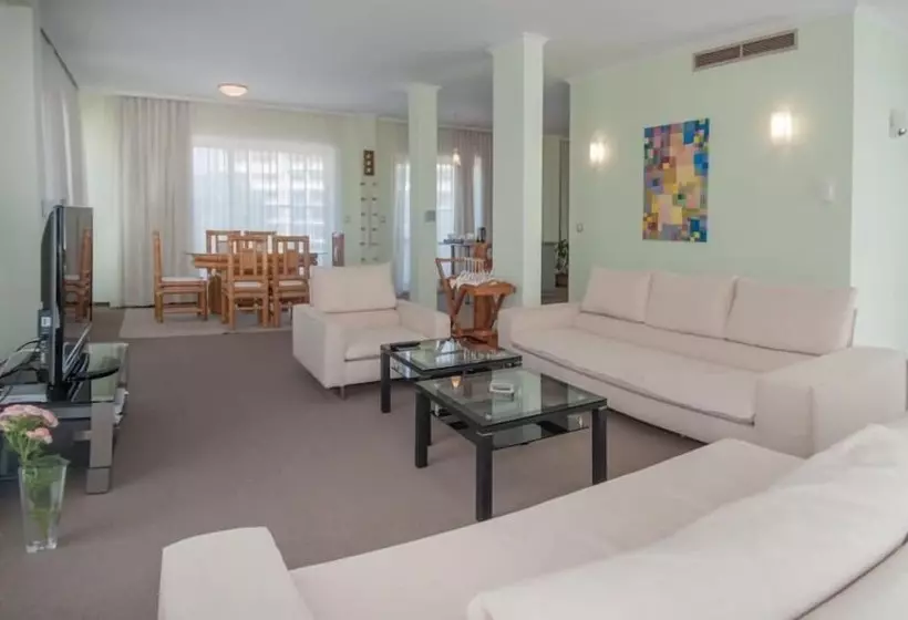 Jeravi Beach Hotel   All Inclusive